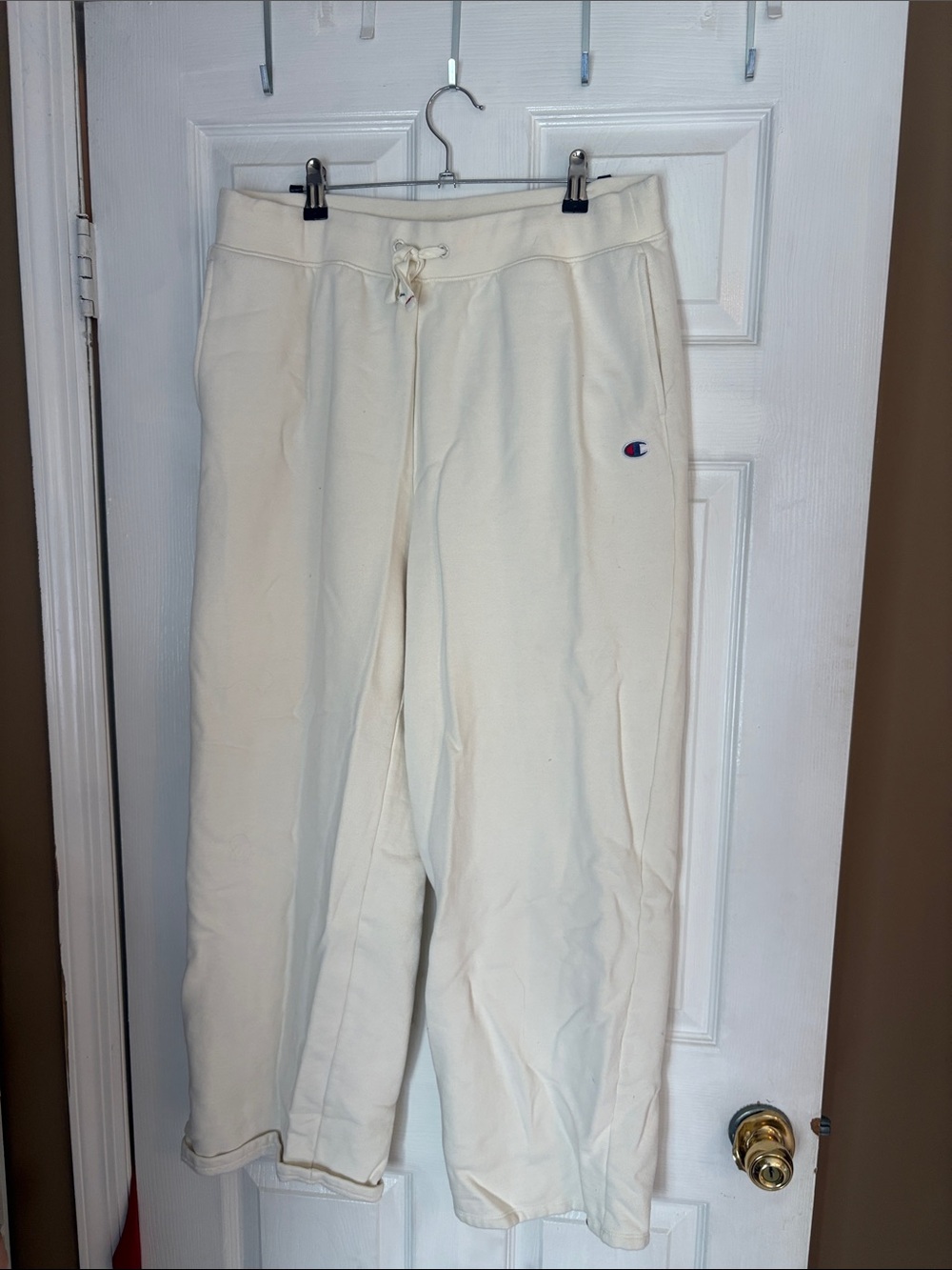Champion women' Cream Logo Sweatpants